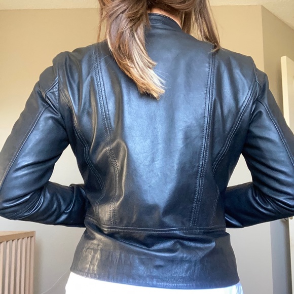 Black leather jacket - Picture 8 of 8
